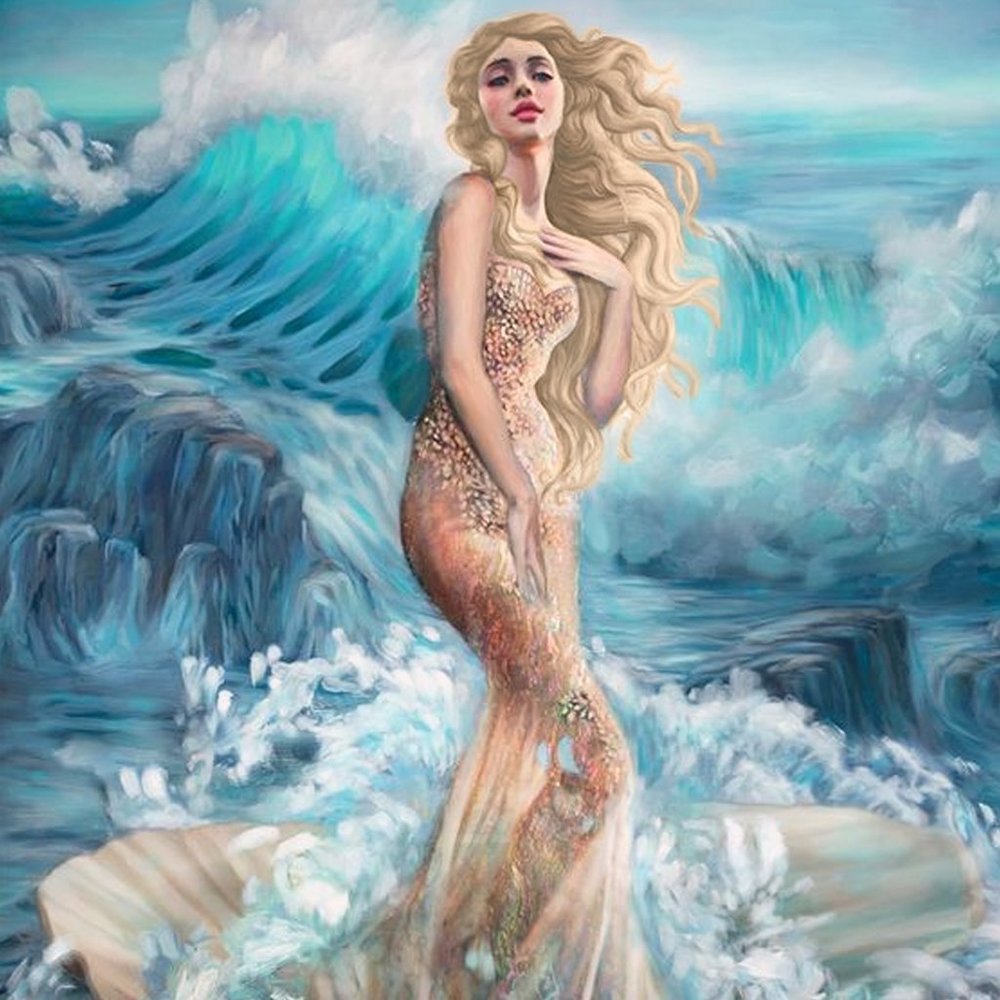 Meet your Plus Size Posher, Venus